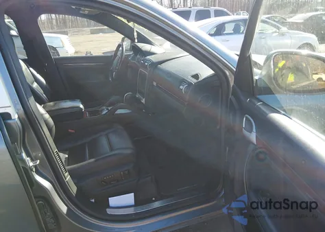 2005 Porsche Cayenne Turbo z USA, uszkodzony, nr VIN WP1AC29P45LA92015